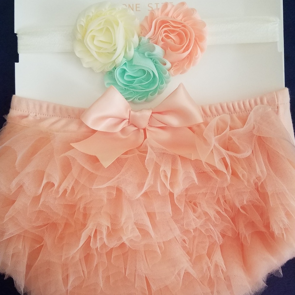 SOLD Baby photoshoot outfit diaper cover-headband